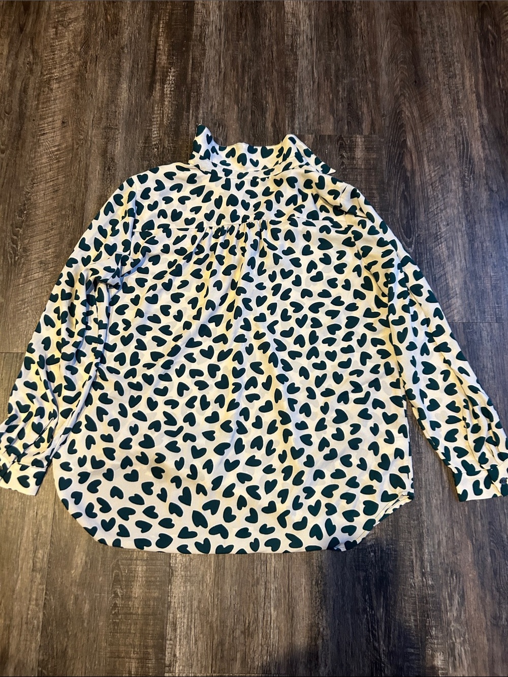 Ann Taylor Petite White Blouse with Dark Teal Heart Print - Picture 4 of 4